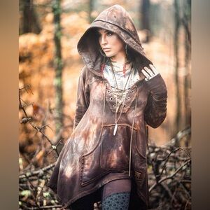 Sew Much Love SML Kira. Excellent condition. Size medium.